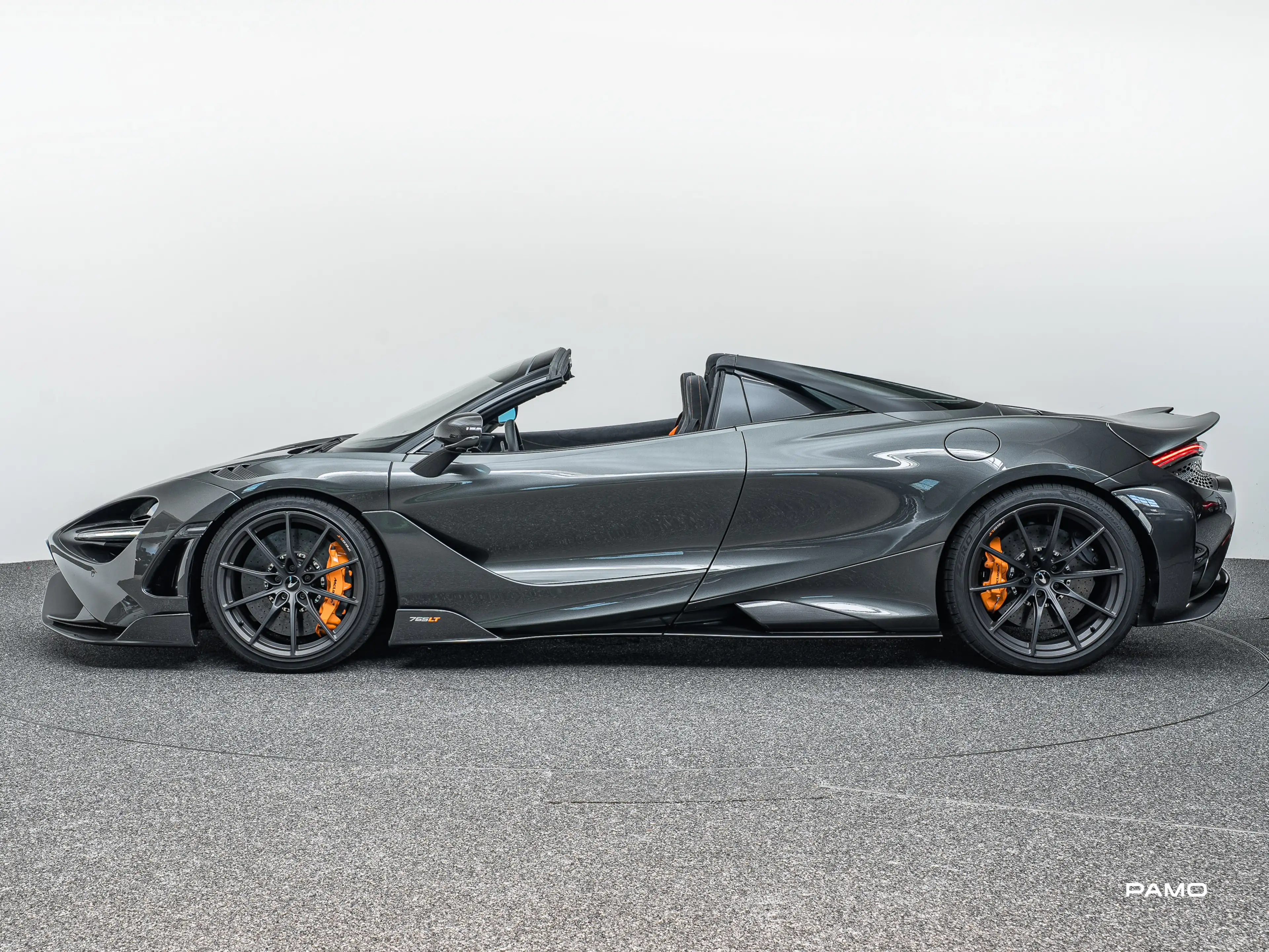 McLaren 765LT Spider McLaren 765LT Spider | Lift, B&W, Warranty — photo 12