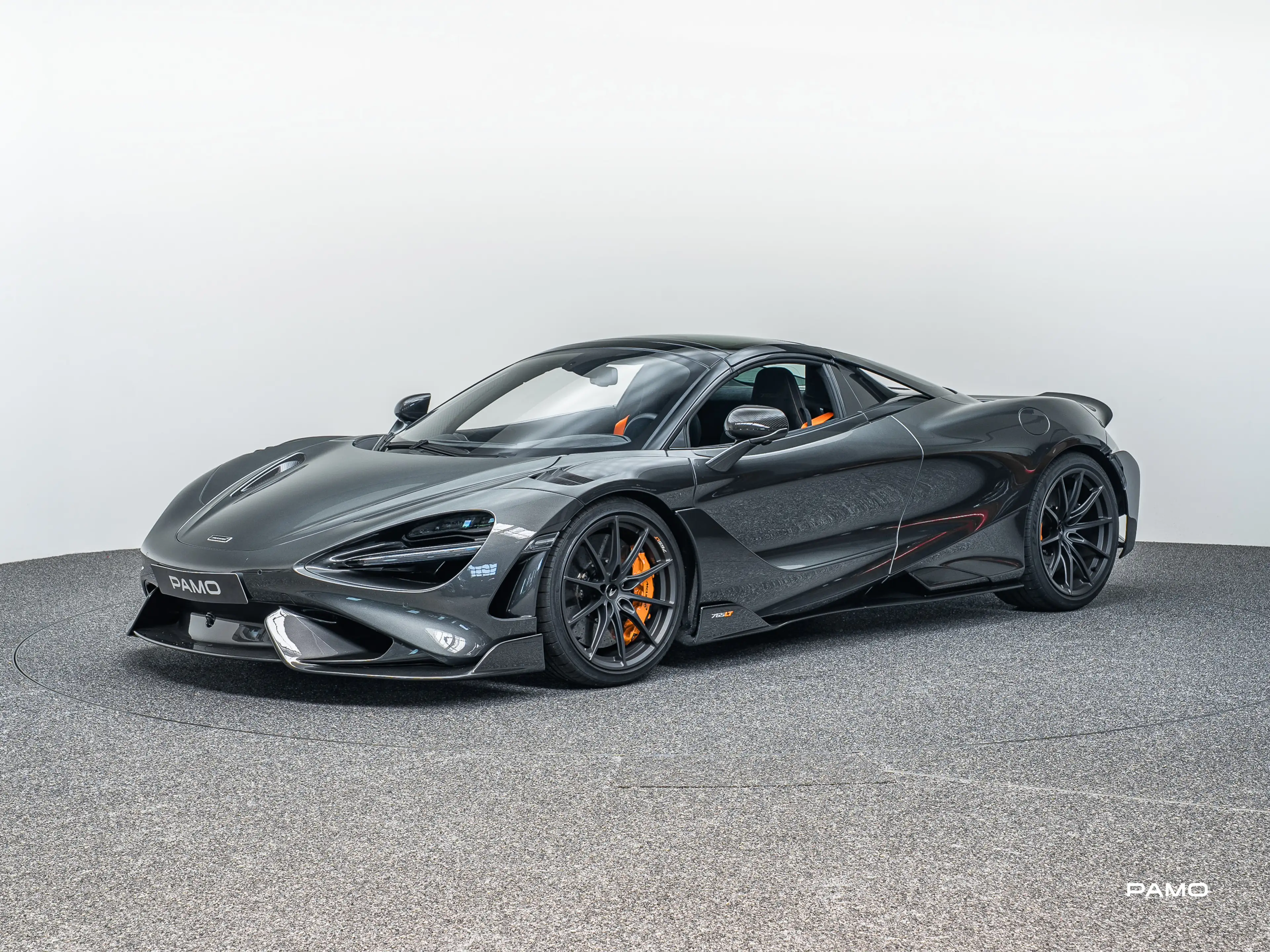 McLaren 765LT Spider McLaren 765LT Spider | Lift, B&W, Warranty — photo 4