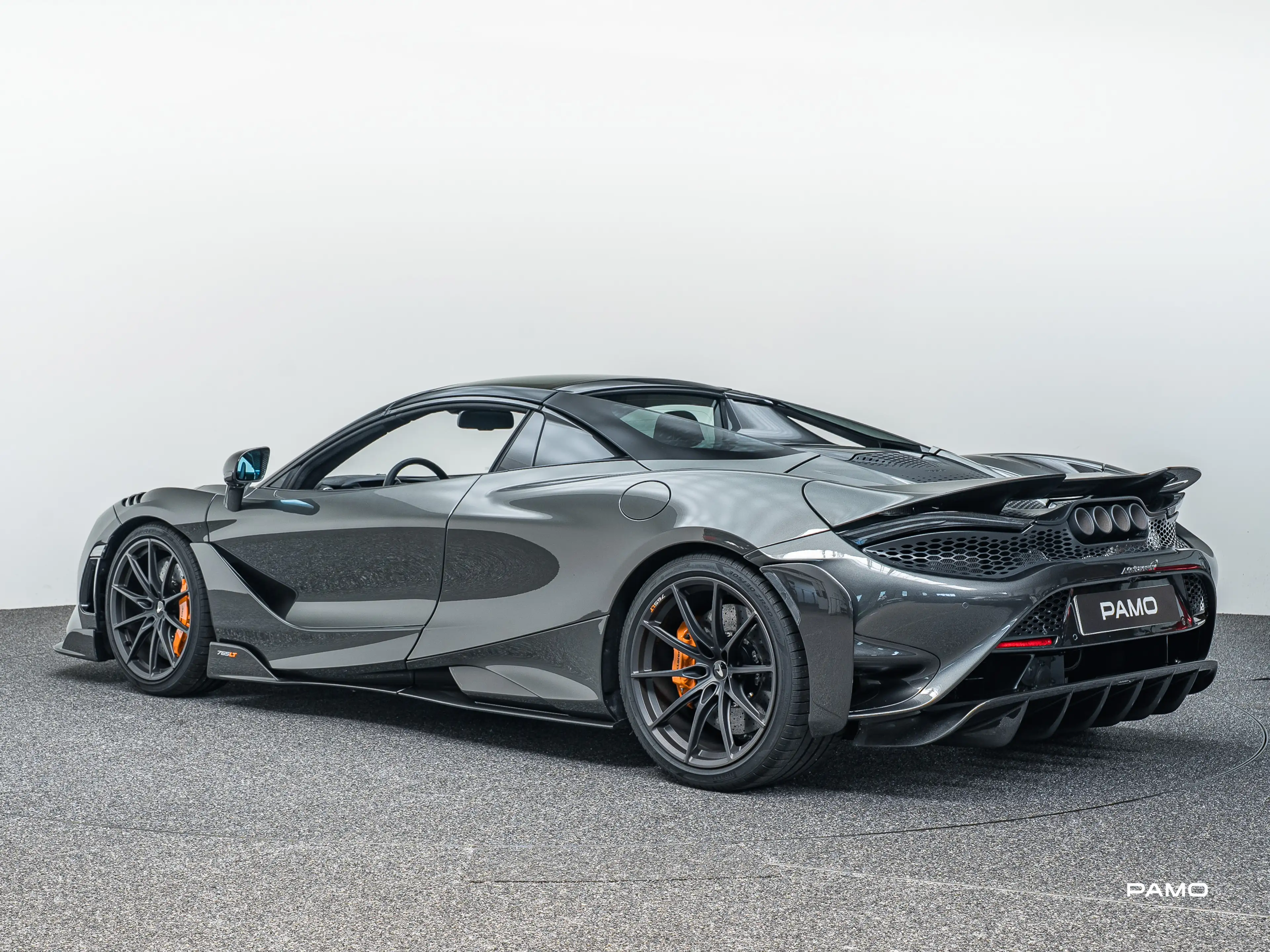 McLaren 765LT Spider McLaren 765LT Spider | Lift, B&W, Warranty — photo 6