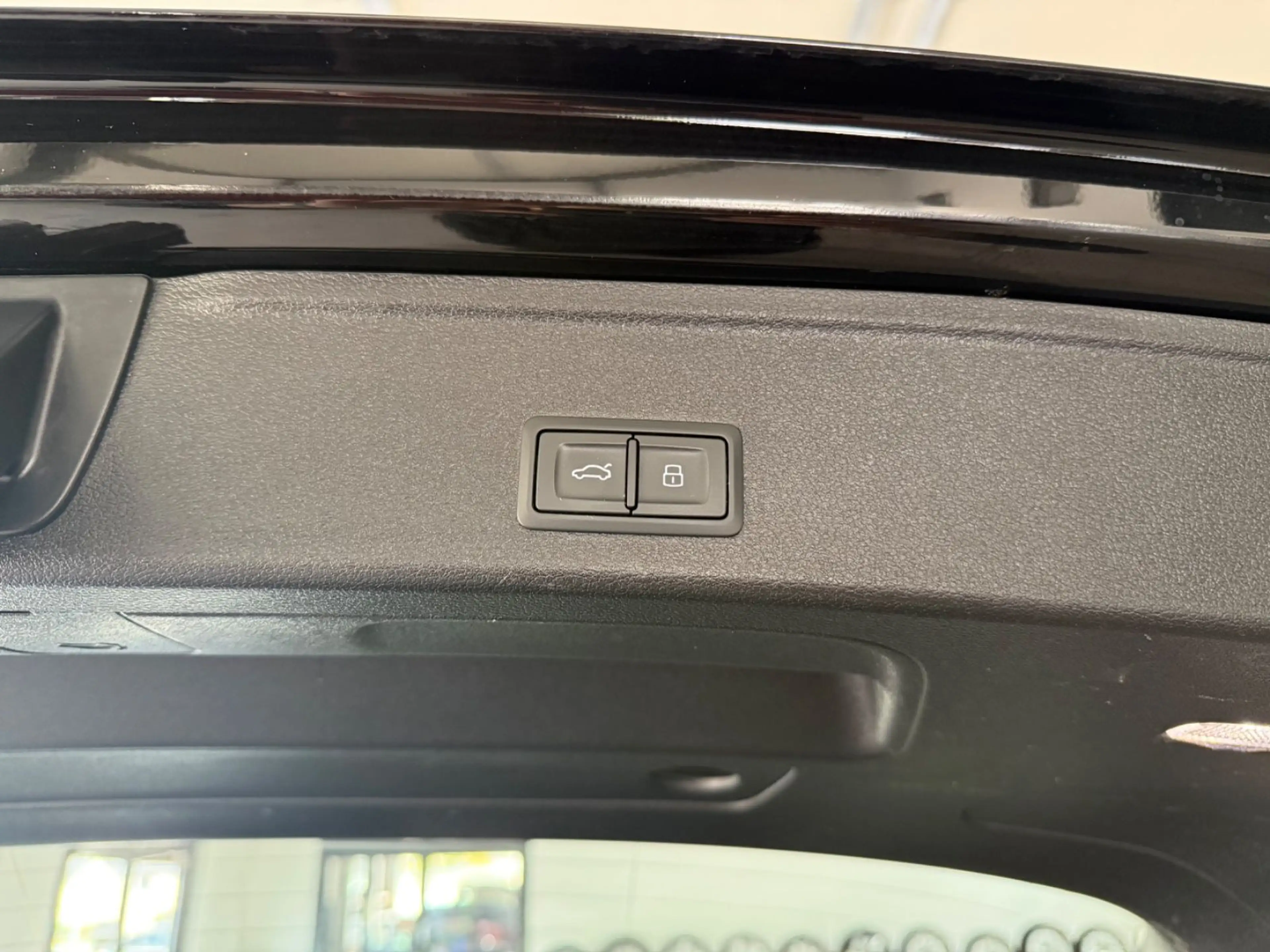 Audi A4 allroad quattro 40 TDI LED/Temp/360/SHZ/Navi — photo 13