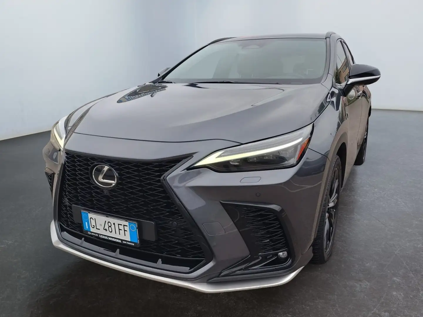 Lexus NX 300 NX Plug-in 4WD F-Sport - 1