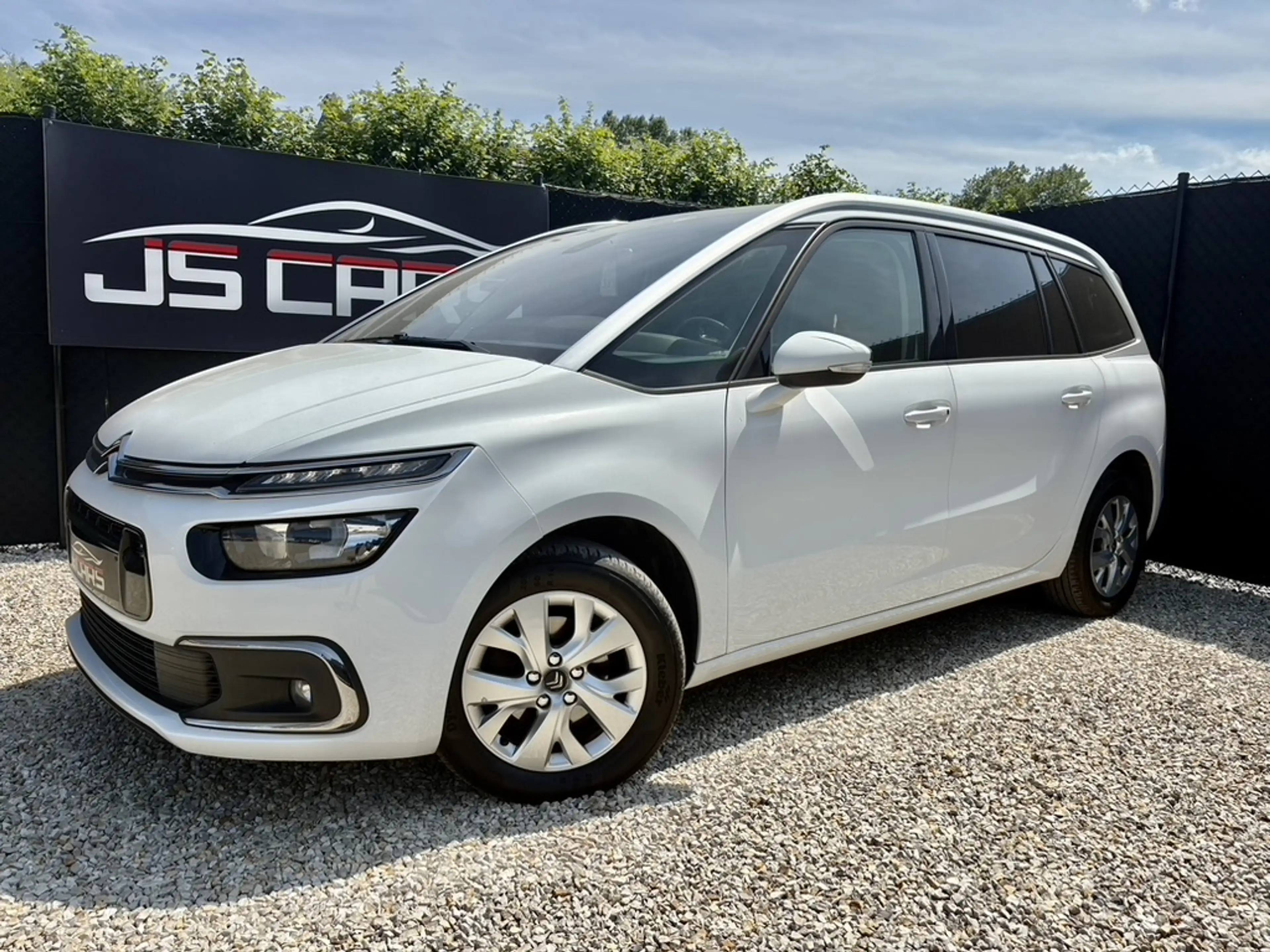 Citroen C4 SpaceTourer 1.5 BlueHDi Business *ATTACHE REMORQUE*GPS*CAMERA*PDC*CAR-PLAY*AIRCO*CRUISE* — photo 2