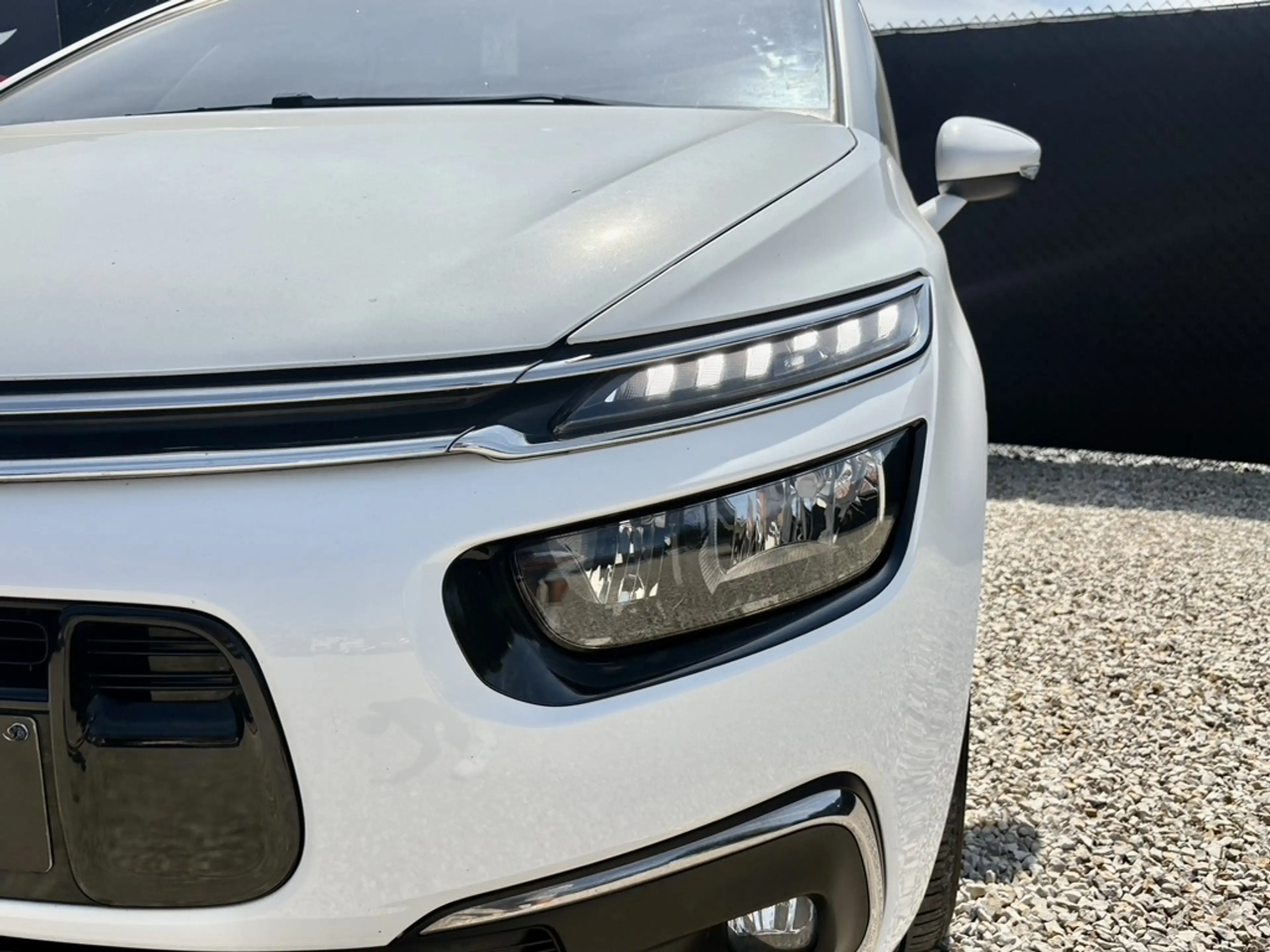 Citroen C4 SpaceTourer 1.5 BlueHDi Business *ATTACHE REMORQUE*GPS*CAMERA*PDC*CAR-PLAY*AIRCO*CRUISE* — photo 4