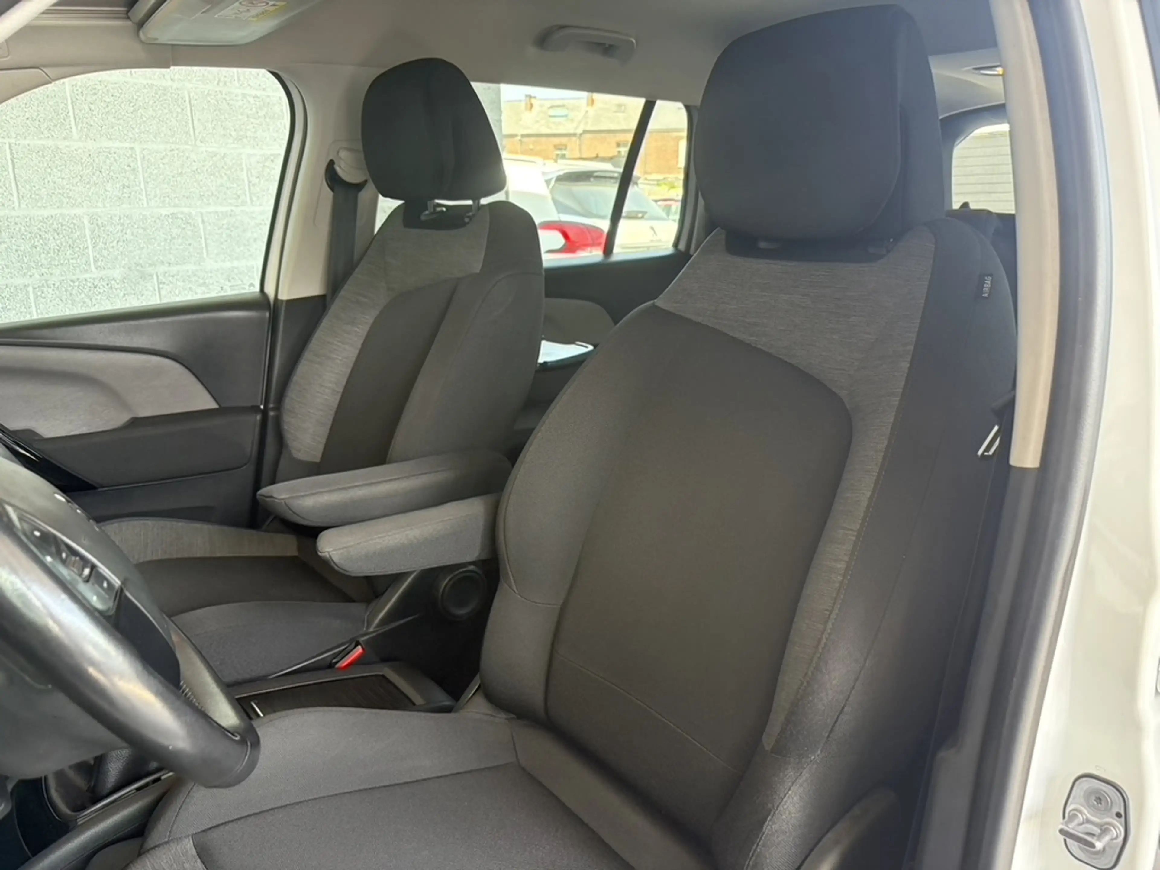Citroen C4 SpaceTourer 1.5 BlueHDi Business *ATTACHE REMORQUE*GPS*CAMERA*PDC*CAR-PLAY*AIRCO*CRUISE* — photo 15