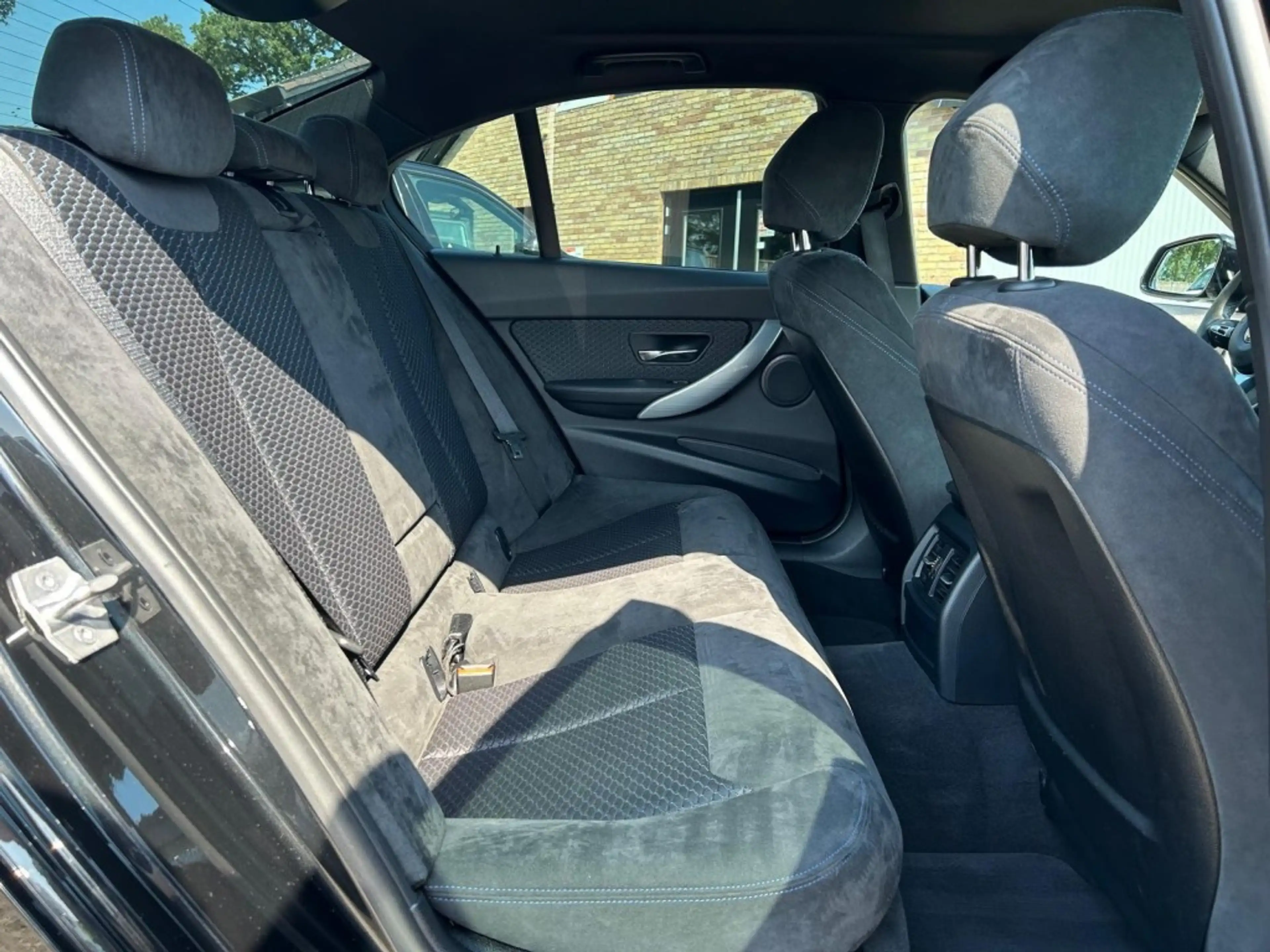 BMW 316 316I EXECUTIVE, M Sport, Alcantara, AUT, Cruise — photo 10