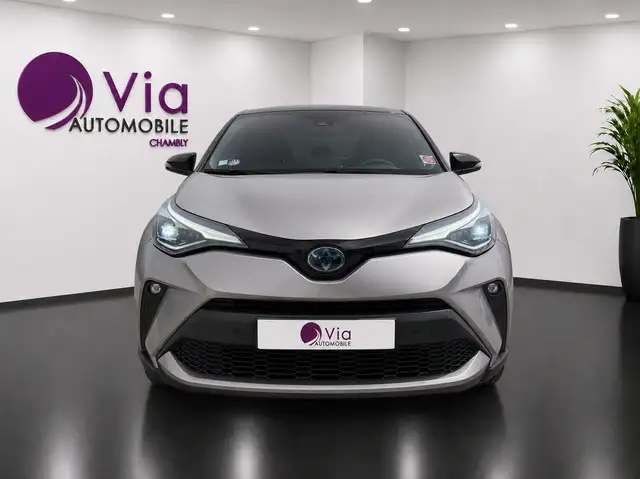 Toyota C-HR view 2