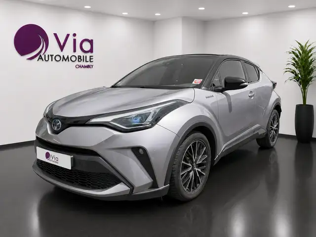 Toyota C-HR main image