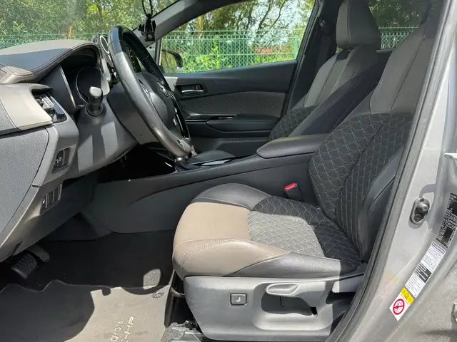Toyota C-HR view 7