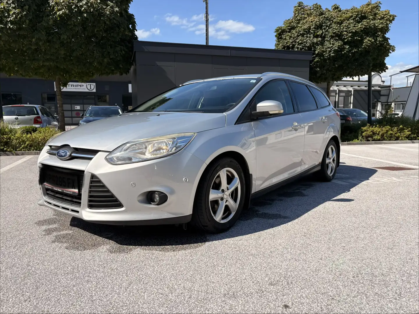 Ford Focus Traveller Trend 1,6 TDCi Silber - 1