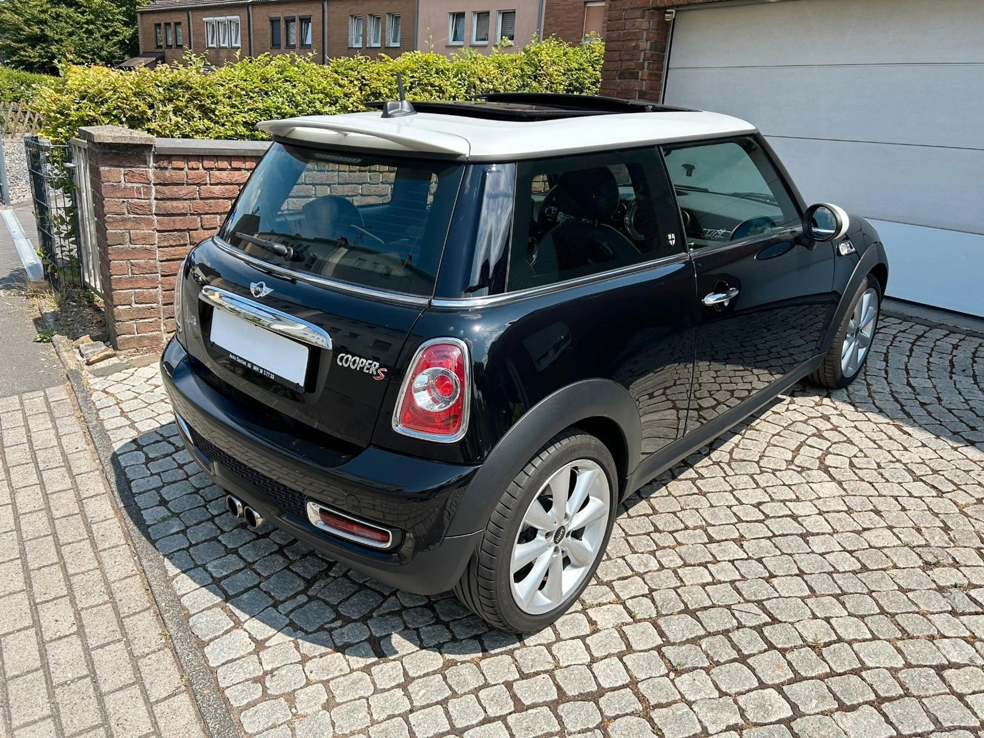MINI Cooper S / 2.Hd. / Leder / Navi /Klima etc. — photo 3
