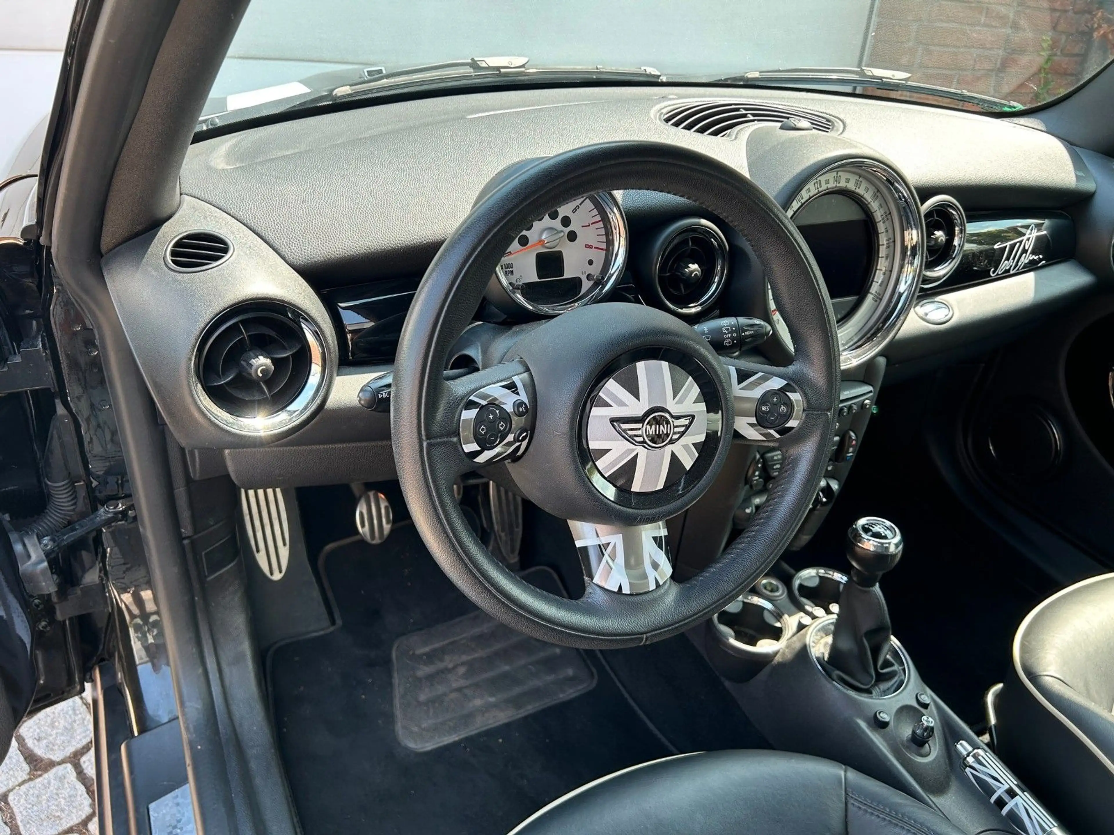MINI Cooper S / 2.Hd. / Leder / Navi /Klima etc. — photo 2