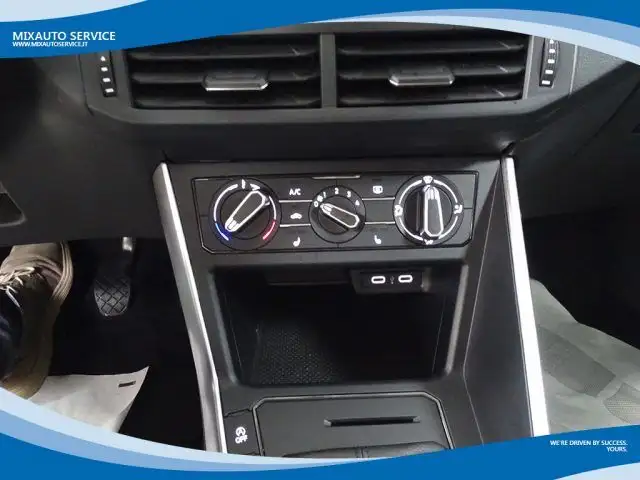 Volkswagen Taigo view 6