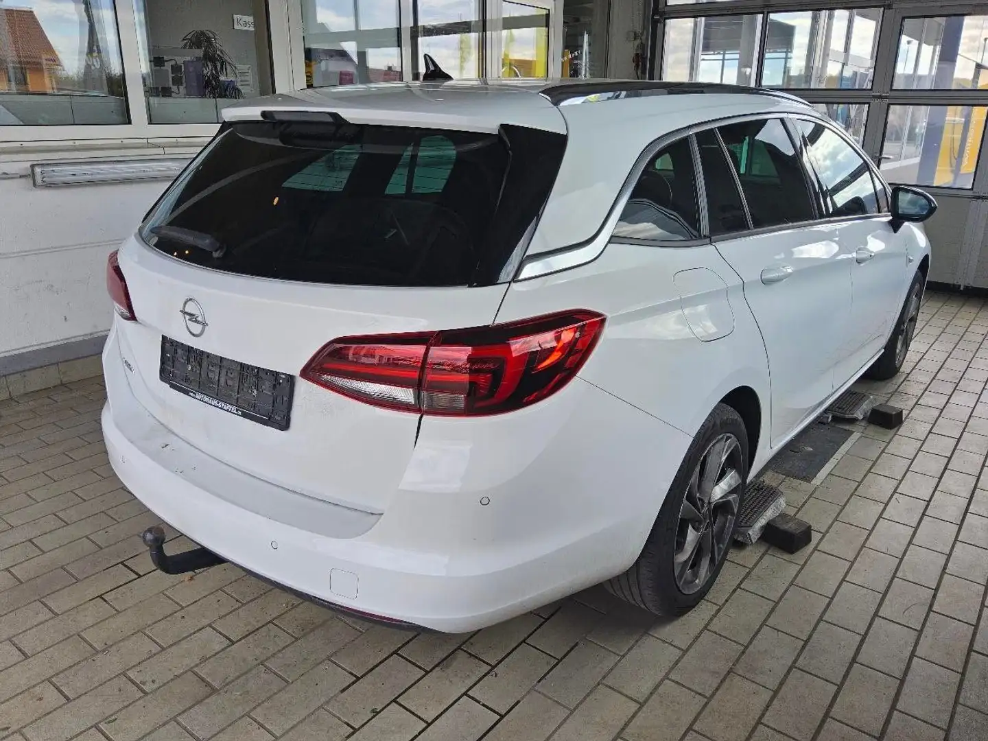 Opel Astra K ST 1.5 D[Euro6d] AT9 Business Elegance Weiß - 2