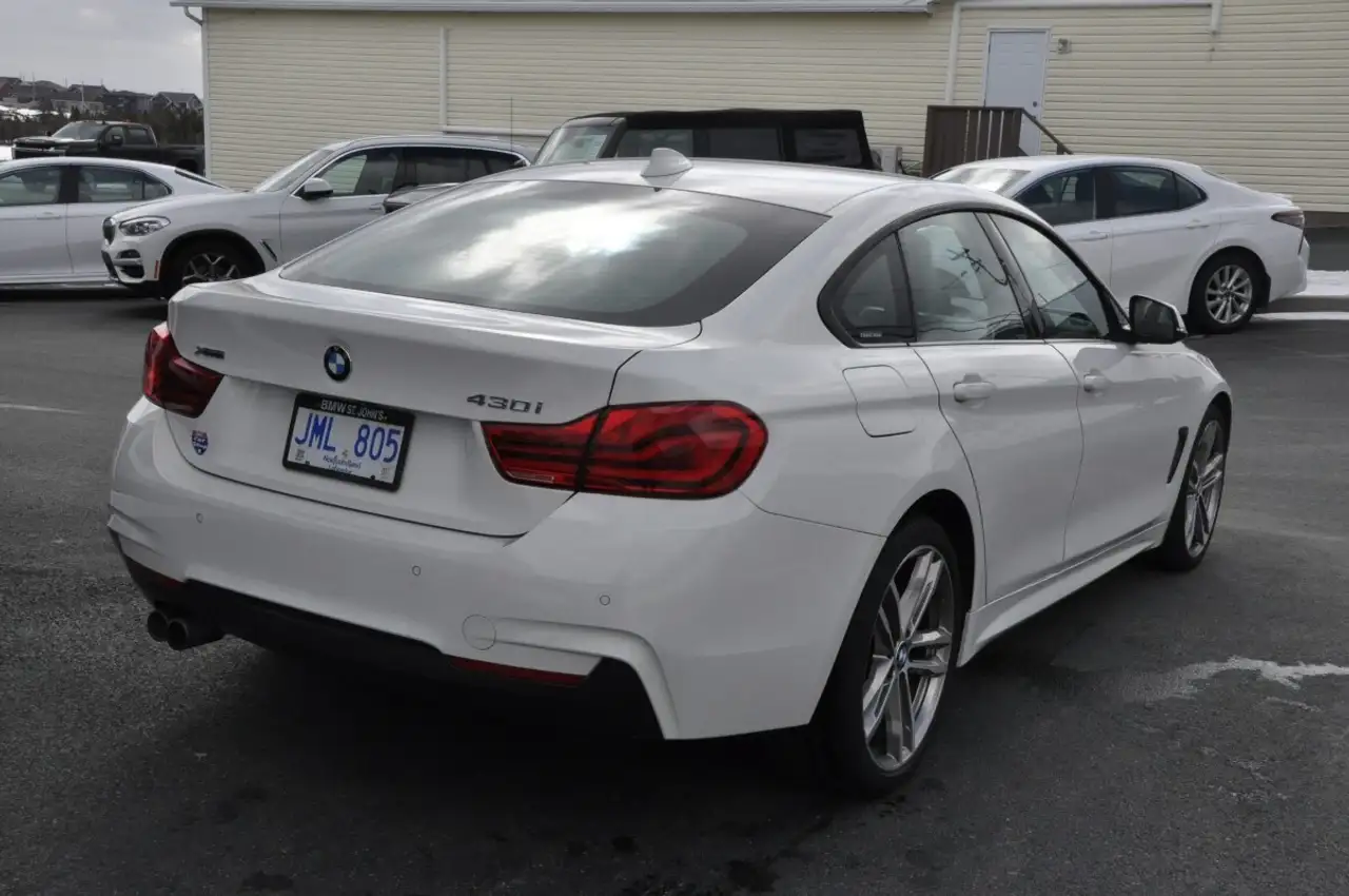 BMW 4 Series снимка BMW 4 Series