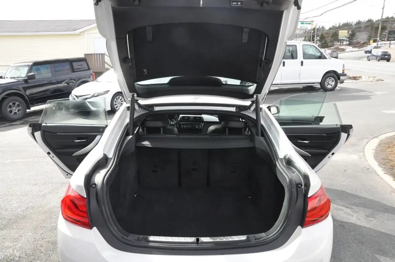BMW 4 Series снимка BMW 4 Series