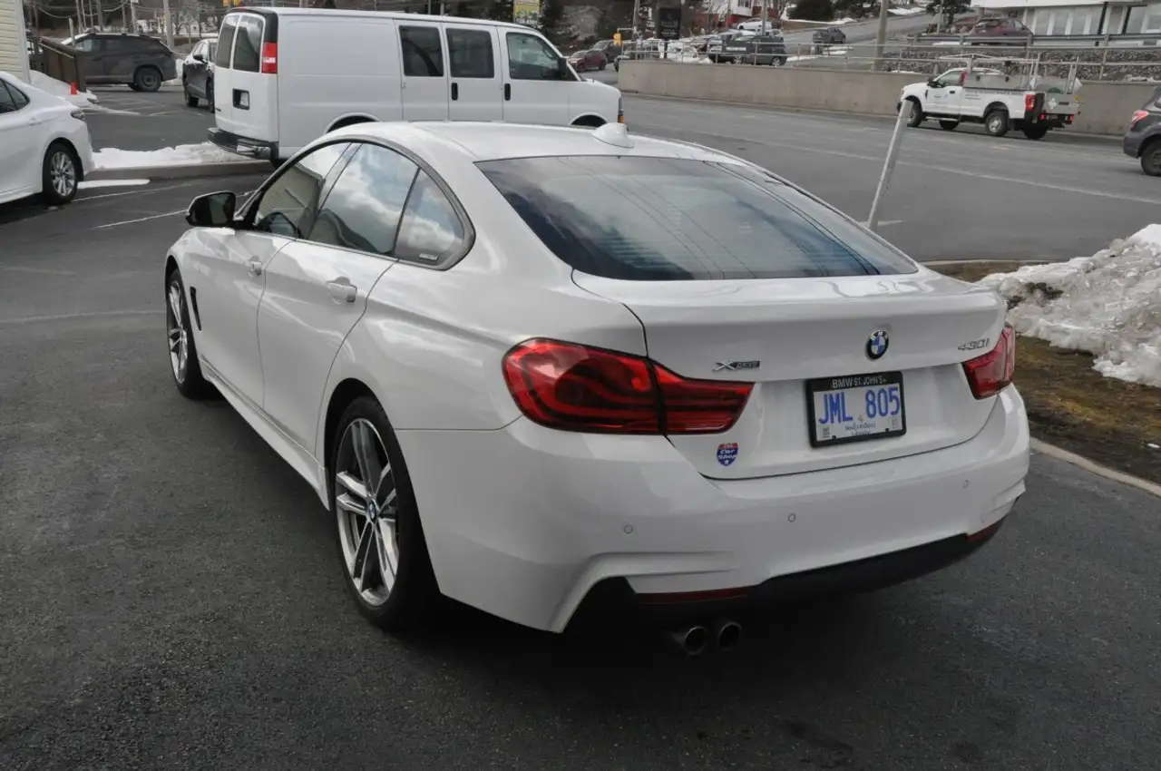 BMW 4 Series снимка BMW 4 Series