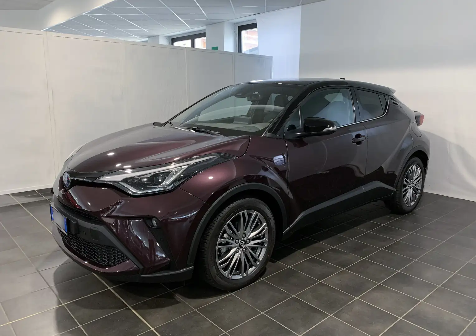 Toyota C-HR C-HR 2.0h Lounge e-cvt - 1