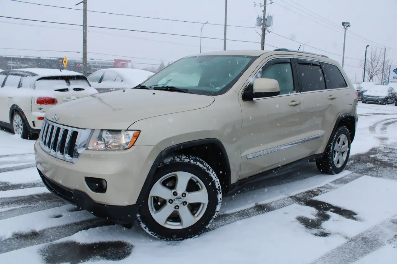 Jeep Grand Cherokee снимка Jeep Grand Cherokee