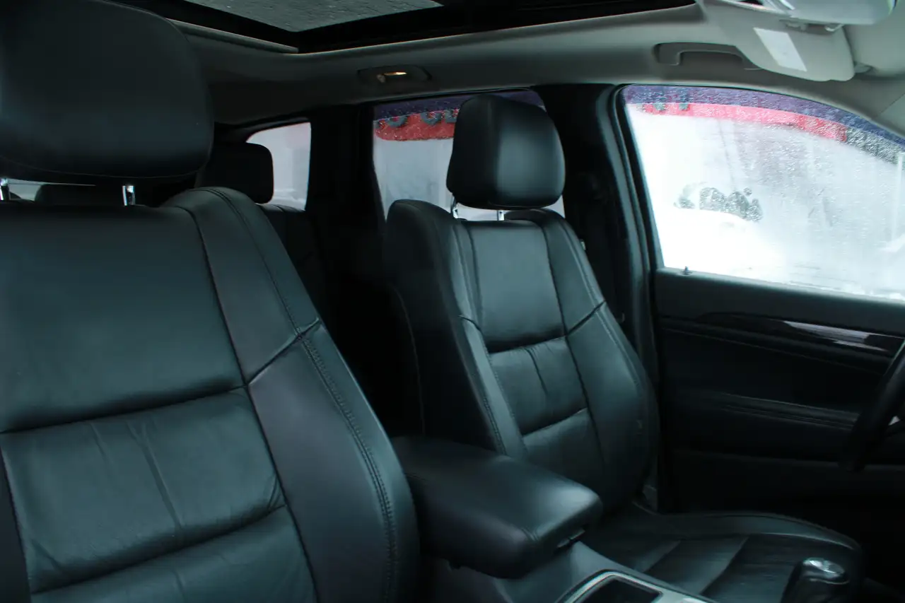 Jeep Grand Cherokee снимка Jeep Grand Cherokee