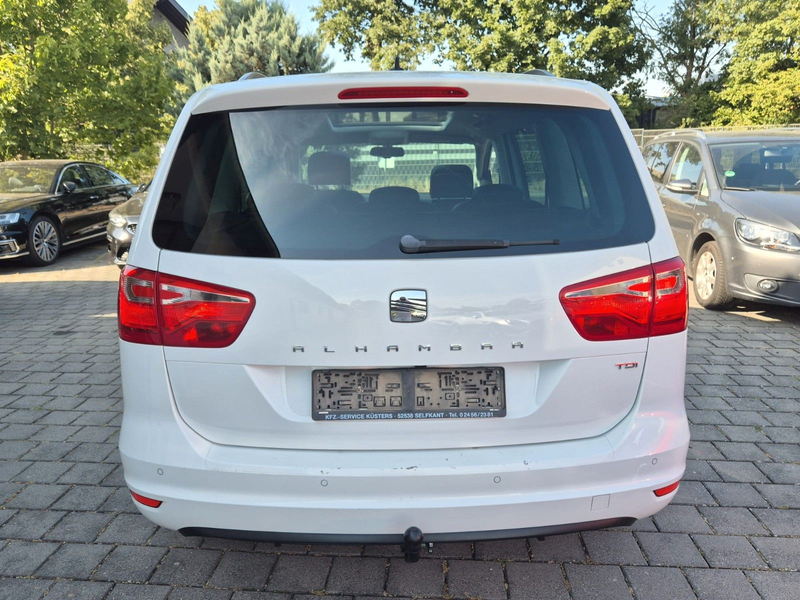 SEAT Alhambra 2.0 TDI Style AHK LEDER MEMORY PANO CAM — photo 9