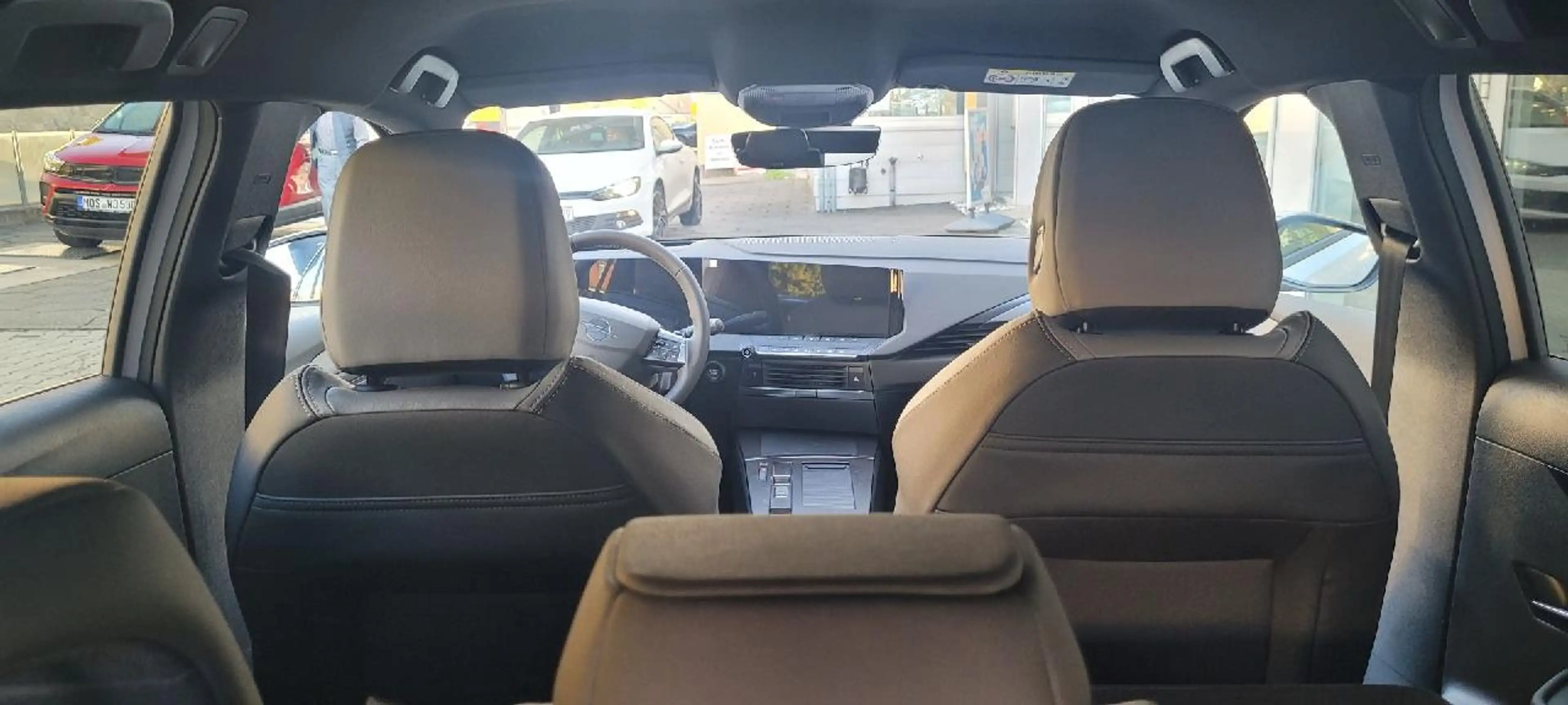 Opel Astra Ultimate — photo 11