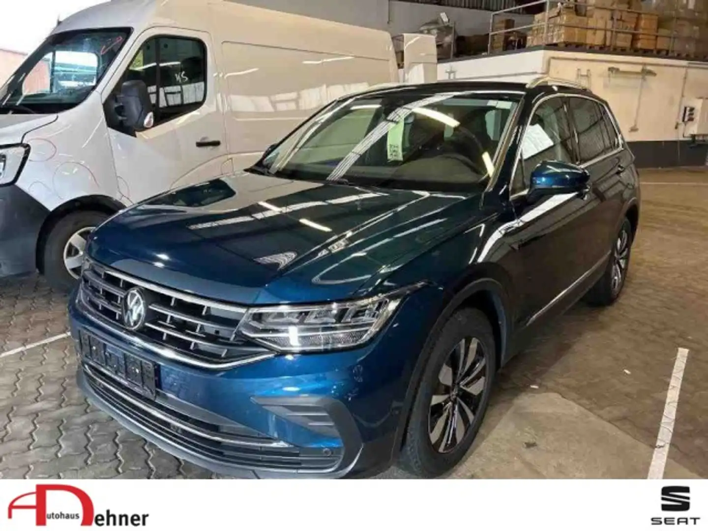 Volkswagen Tiguan Life Move 1.5 TSI DSG NAVI+RKAM+SHZ+CARPLAY Klima Blau - 1