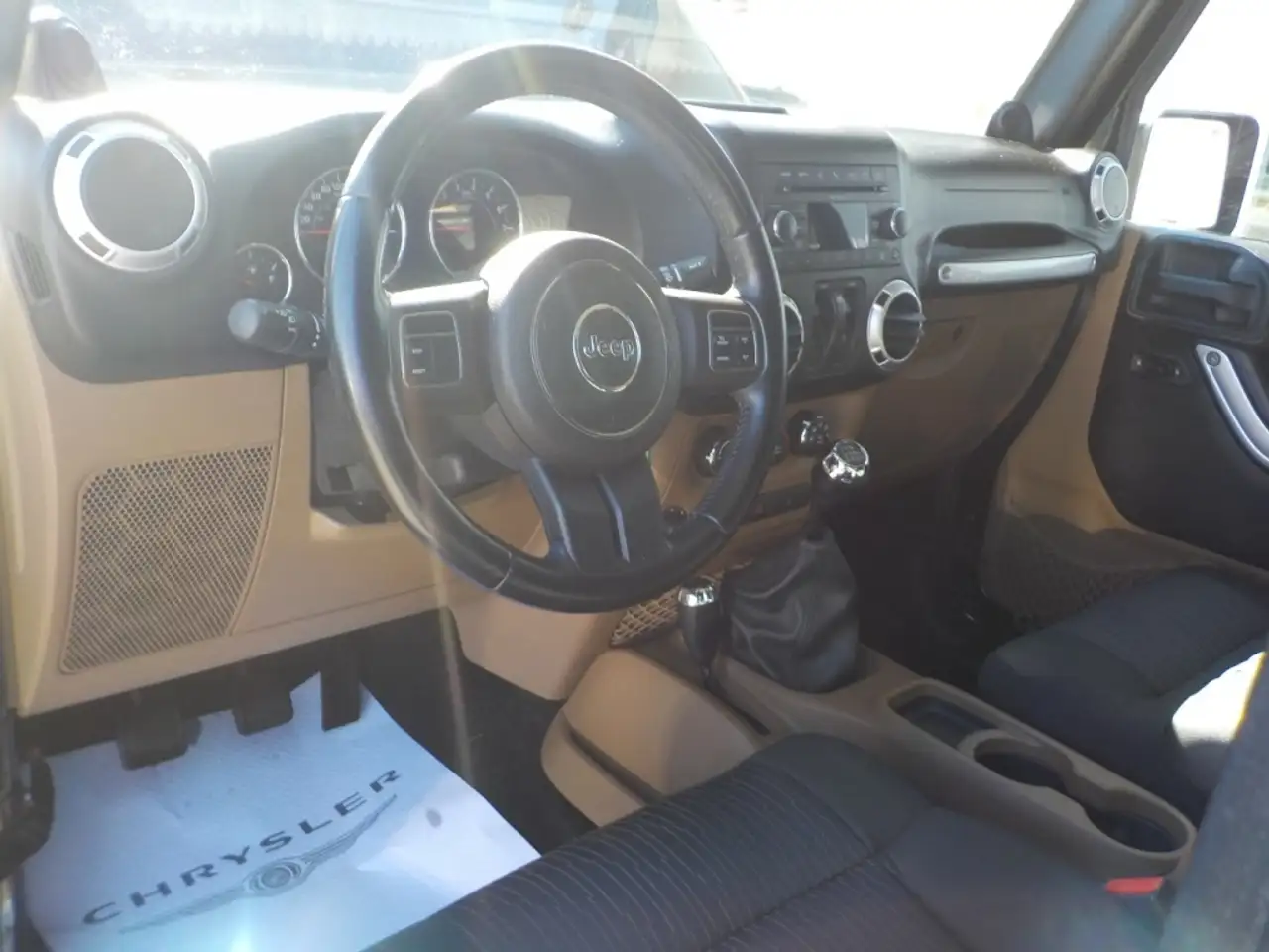 Jeep Wrangler снимка Jeep Wrangler
