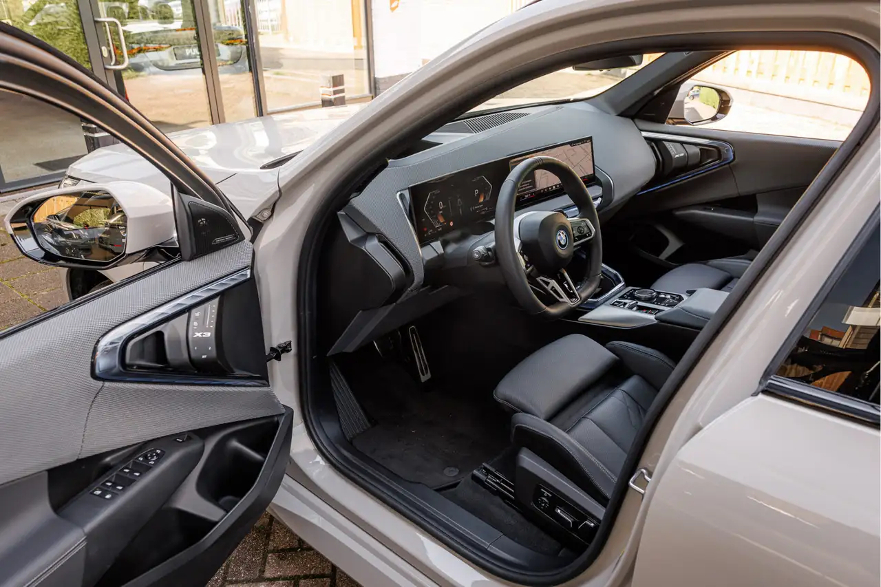 BMW X3 30e xDrive M-Sport [ DUNE GREY ] Pano Harman Kar, миниатюра 3
