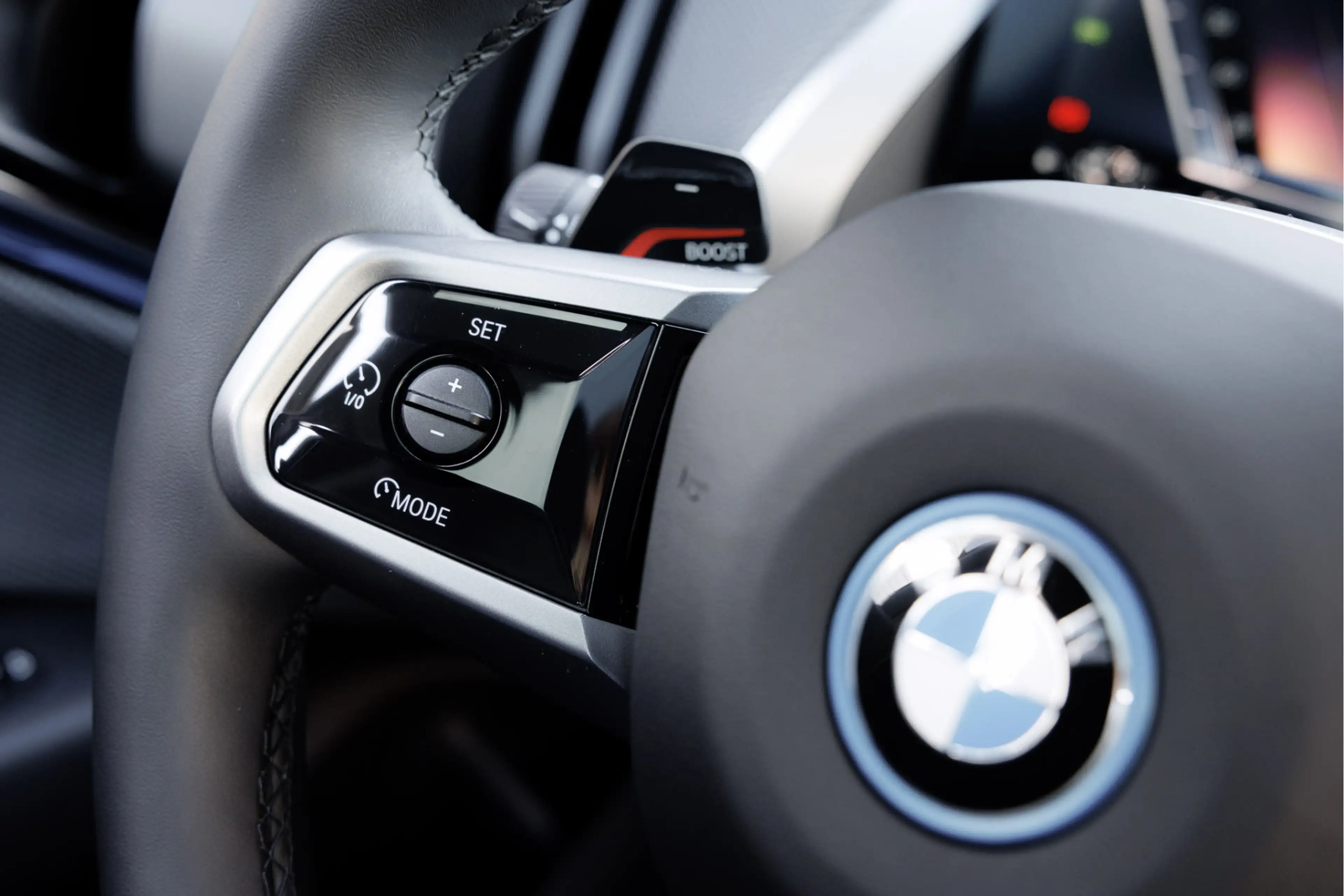 BMW X3 30e xDrive M-Sport [ DUNE GREY ] Pano - Harman Kar — photo 14