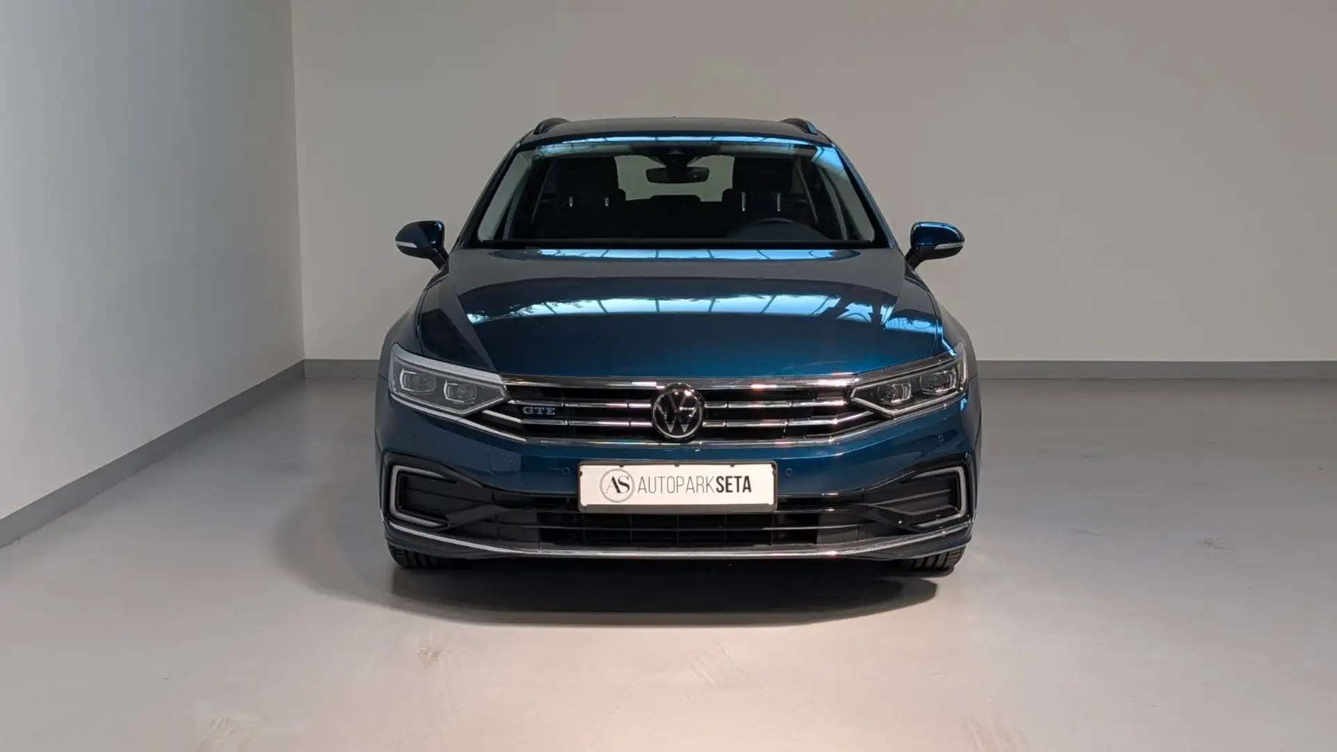 Volkswagen Passat Variant Passat Var. 1.4TSI DSG GTE MATRIX*ACC*SIDE*KAM Azul - 2