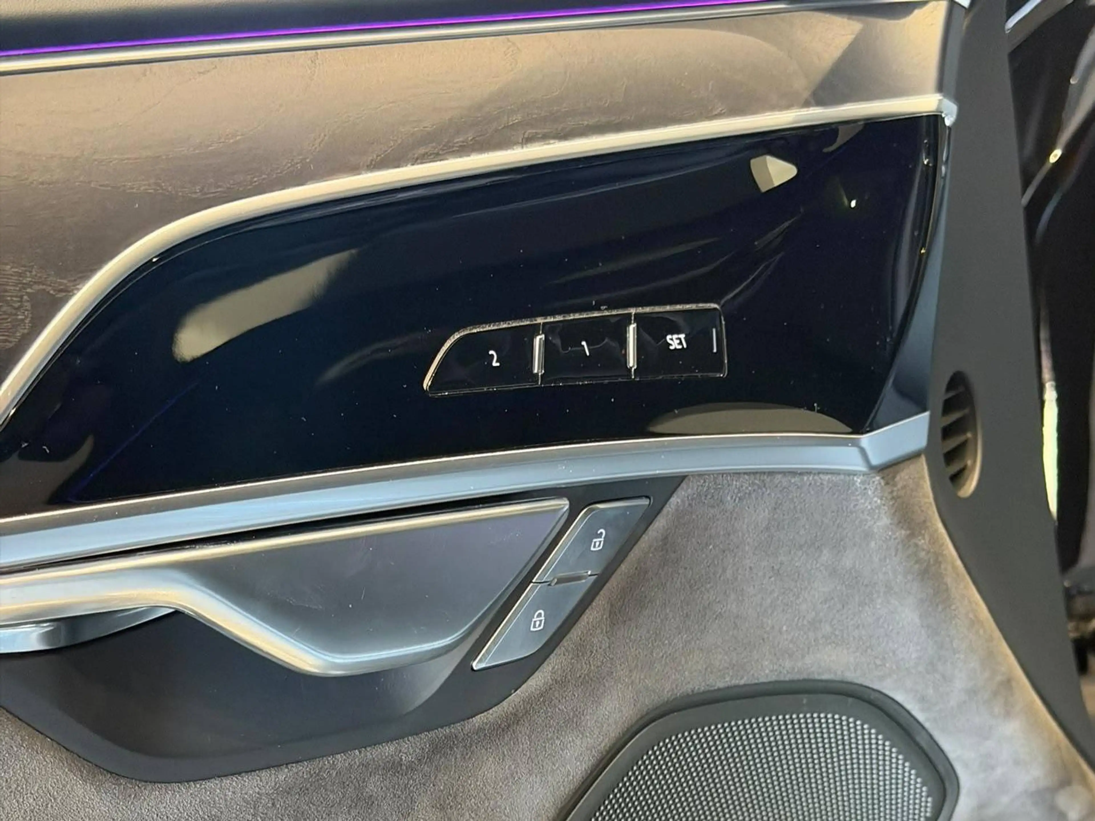 Audi A8 50 TDI quattro S-Line — photo 14