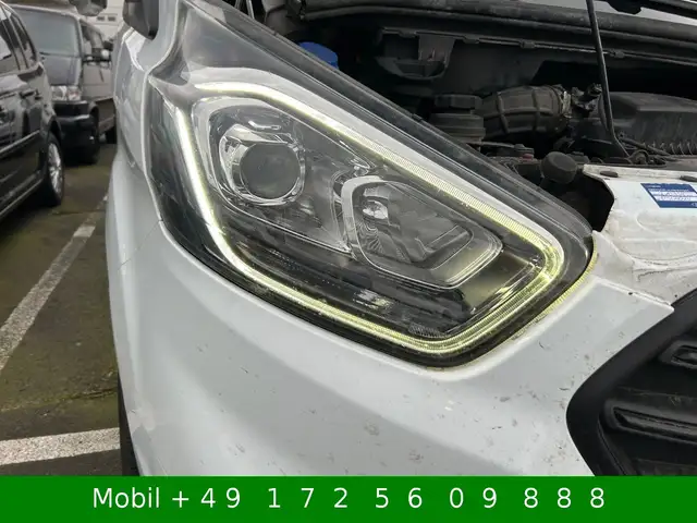 Ford Transit Custom view 2