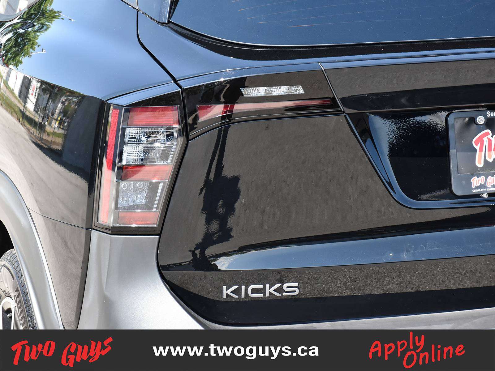 2025 Nissan Kicks SV AWD | Htd Cloth | Remote Start | Clean CF | photo 8
