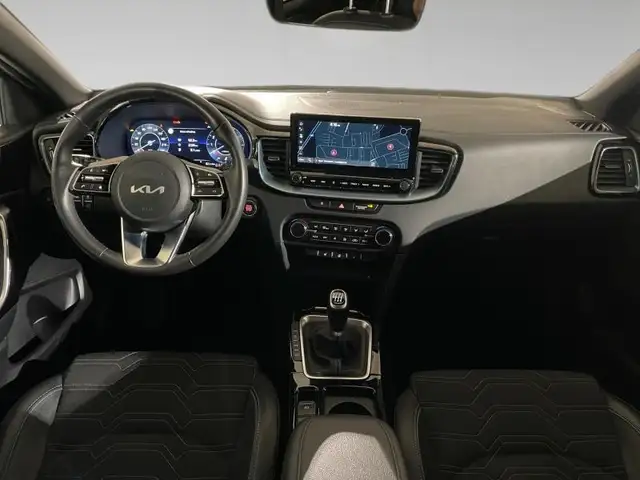 Kia Ceed view 4