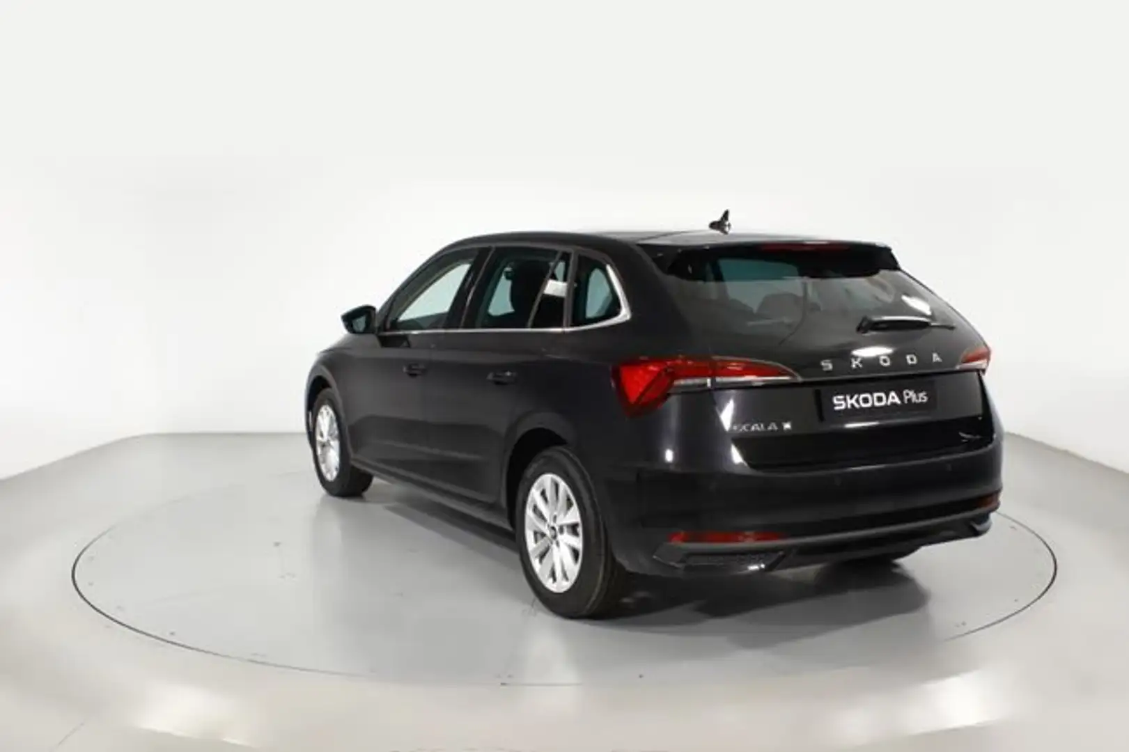 Skoda Scala 1.0 TSI Selection 85kW Negro - 2