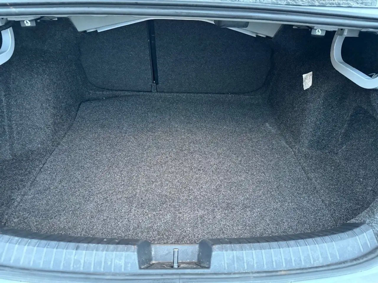 Volkswagen Jetta снимка Volkswagen Jetta