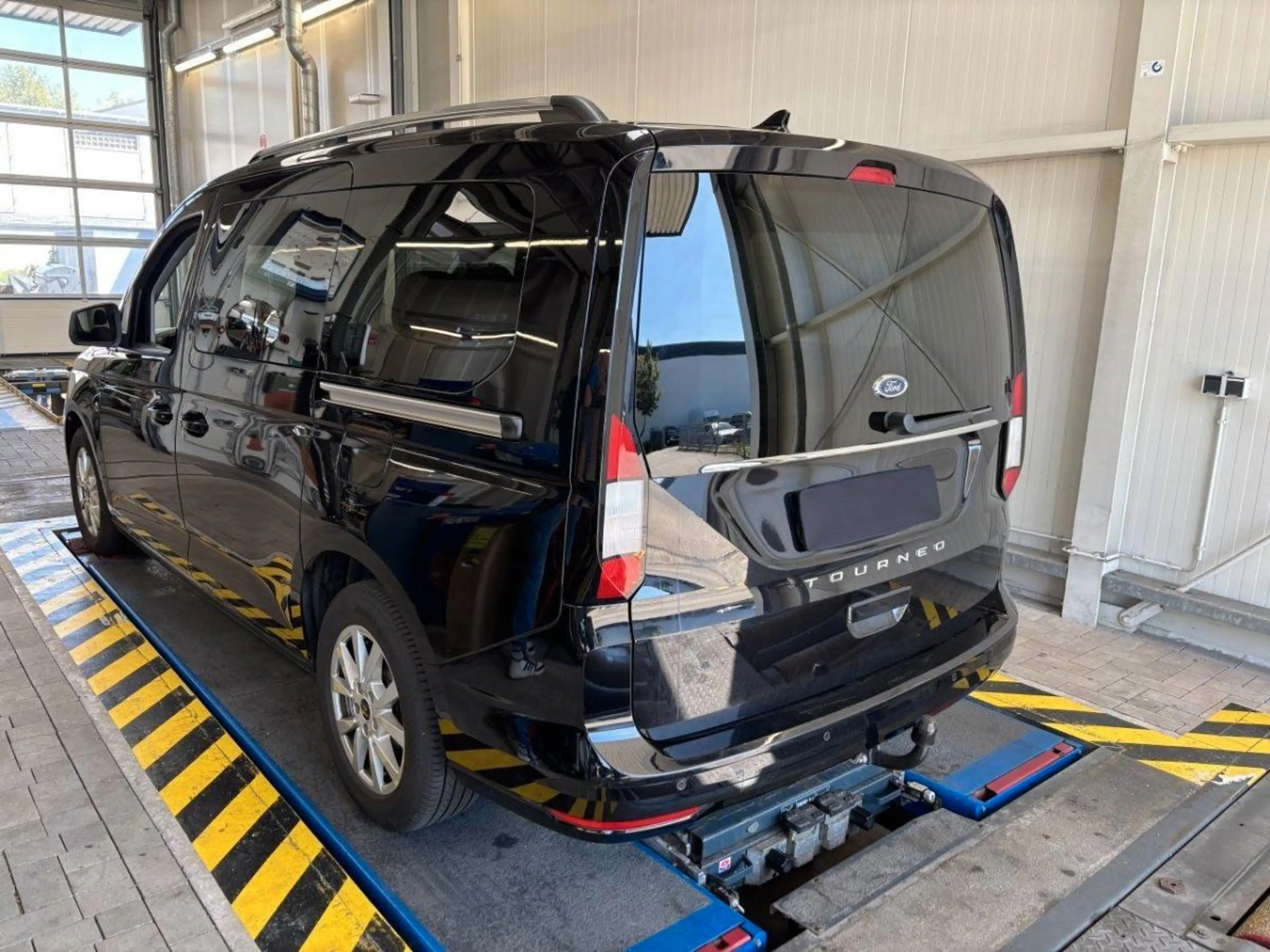 Ford Grand Tourneo Connect Titanium 7-Sitze+Sitzhzg — photo 2