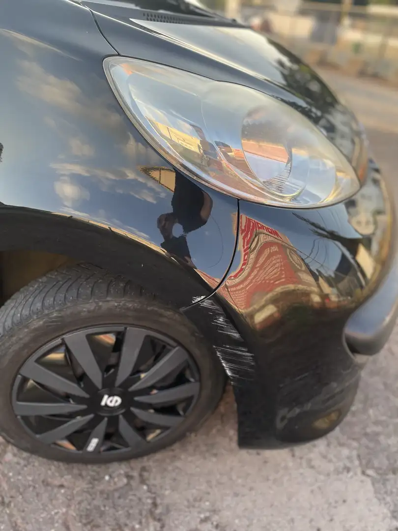 Peugeot 107 1.0i 12v Urban - 1