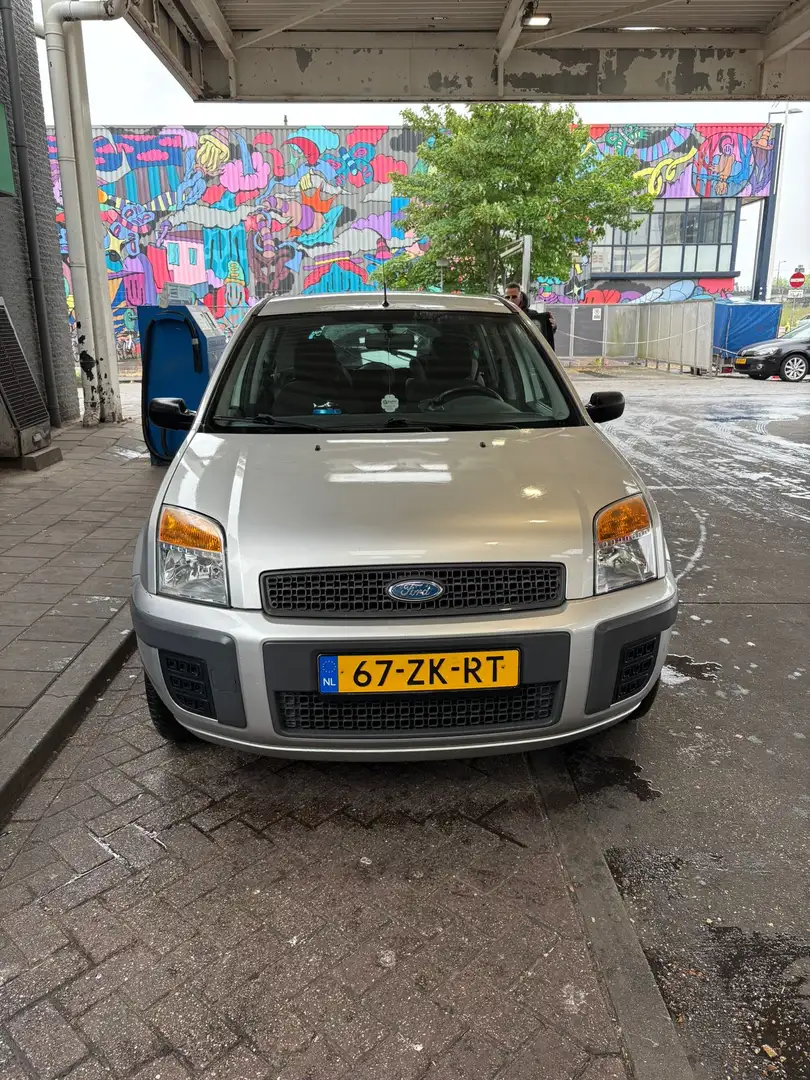 Ford Fusion 1.4 16V 2008 Grijs - 1