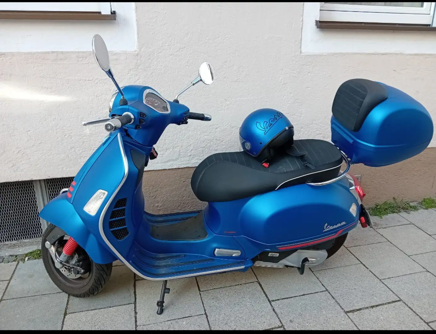 Vespa GTS Super Sport 125 Blu/Azzurro - 2