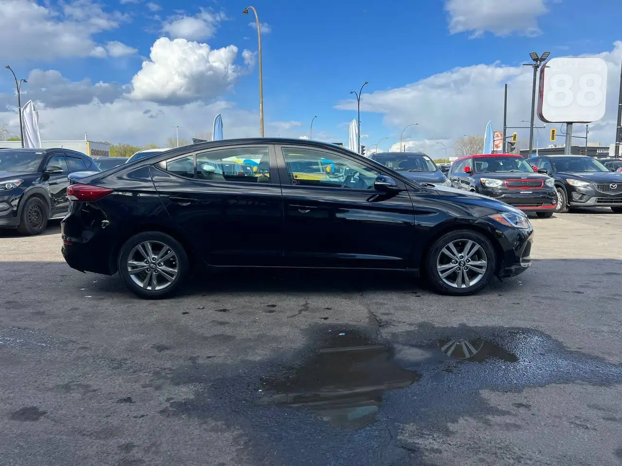 Hyundai ELANTRA снимка Hyundai ELANTRA