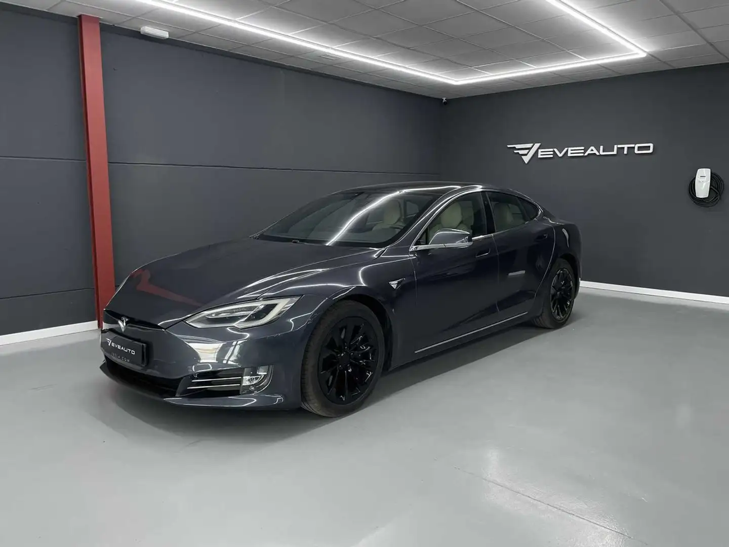 Tesla Model S Long Range Raven 29.700 neto Grijs - 1