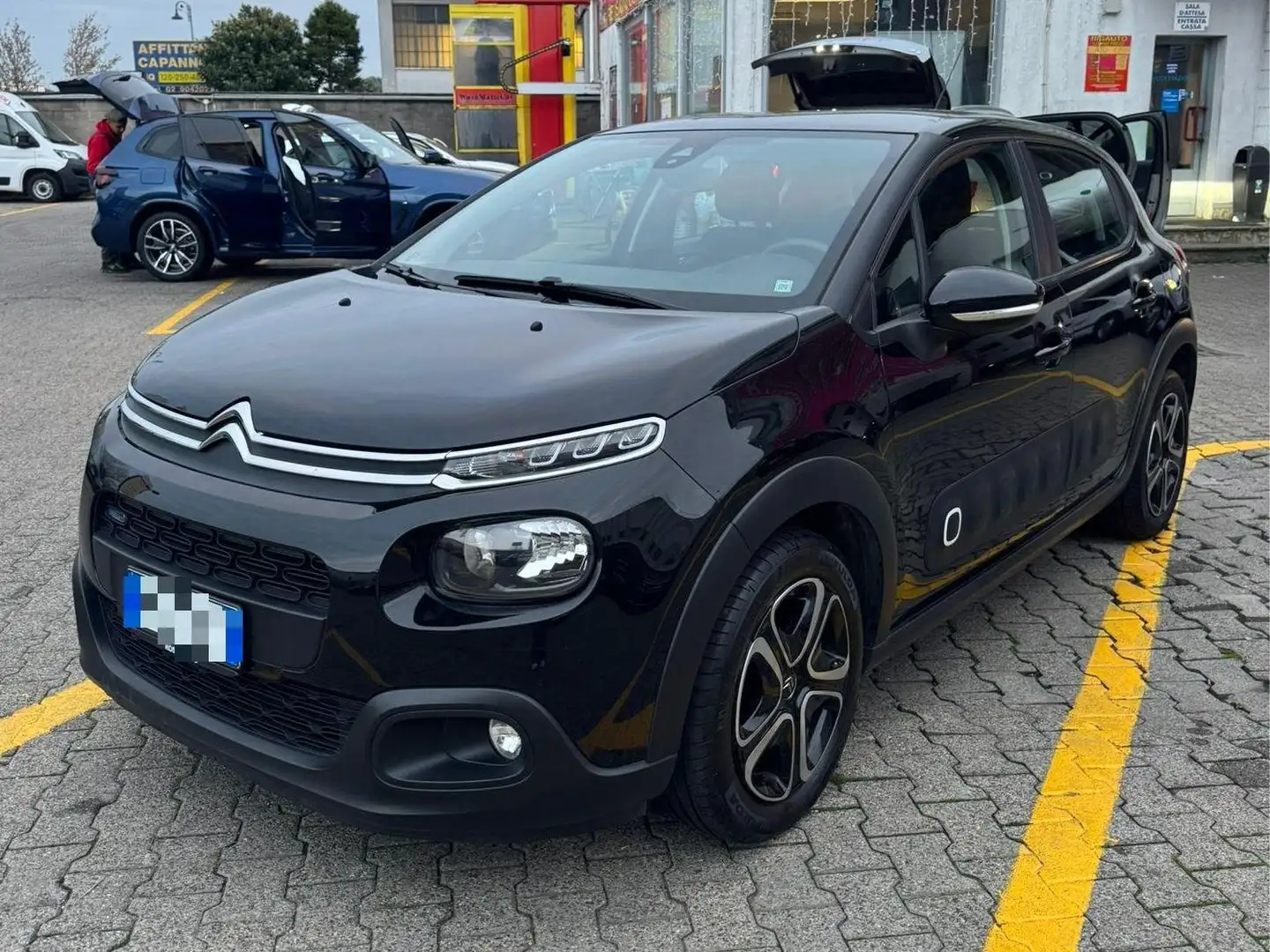 Citroen C3 C3 III 2017 1.2 puretech Feel 82cv neopatentati Nero - 2