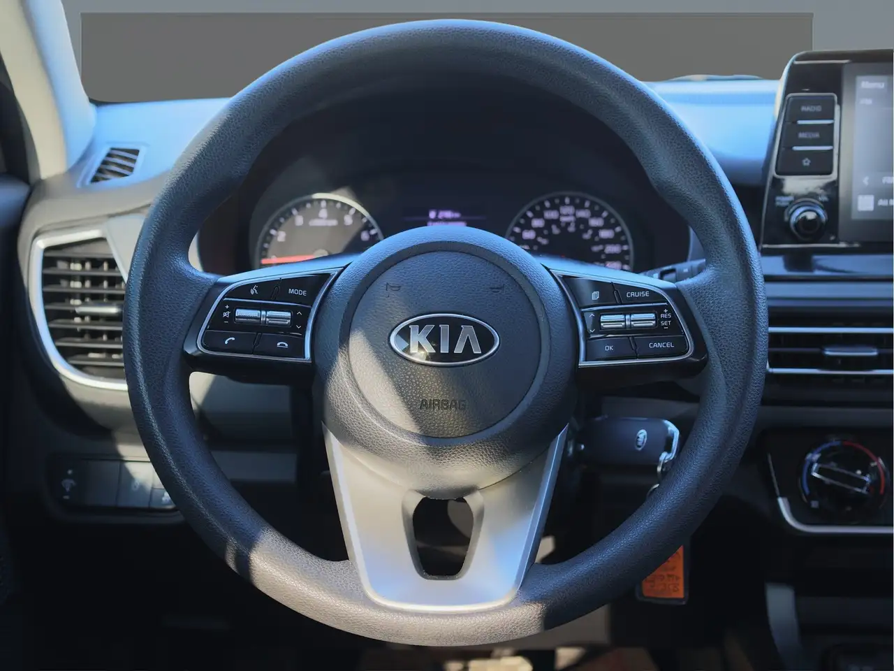 Kia Seltos снимка Kia Seltos