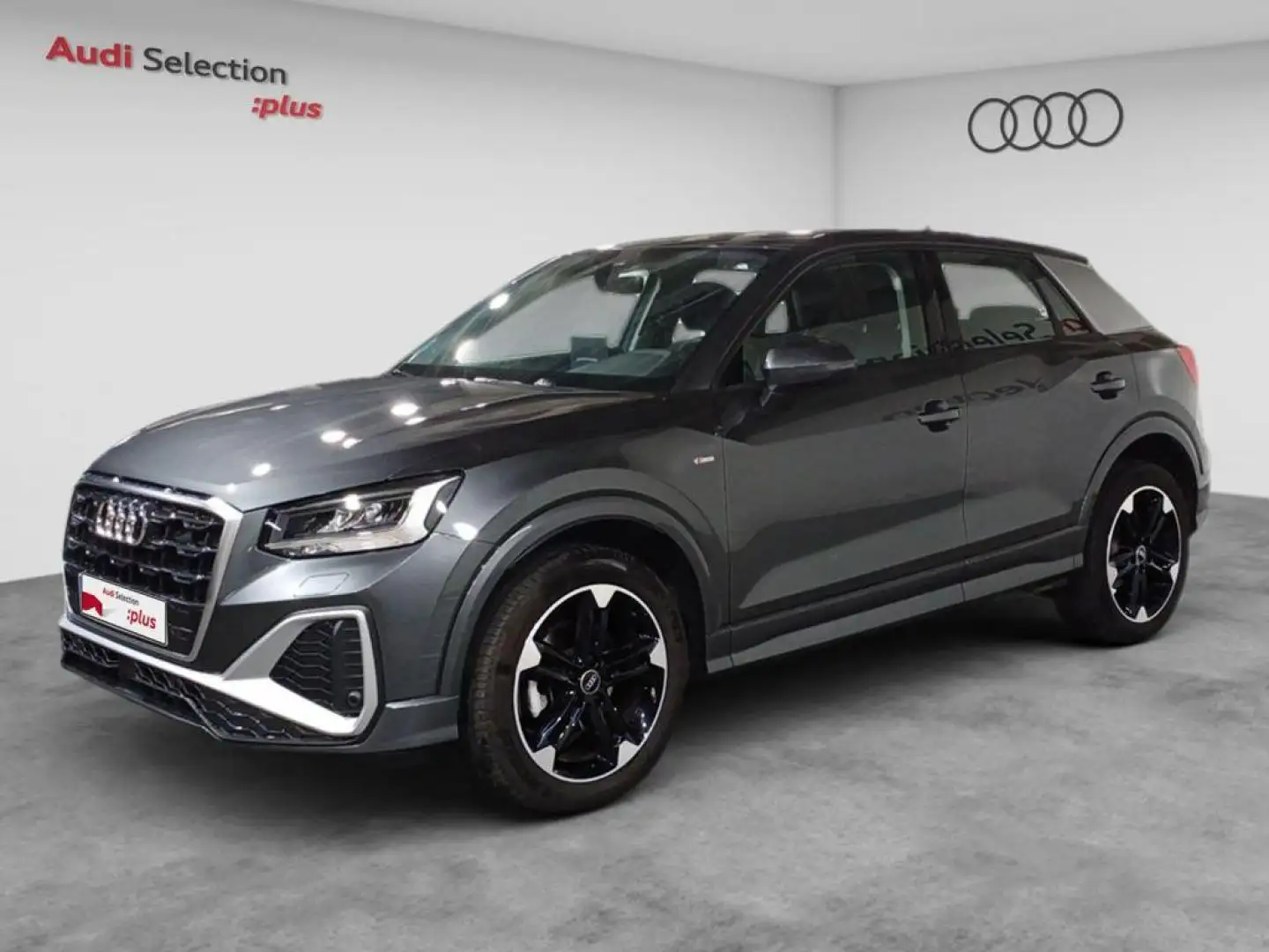 Audi Q2 30 TFSI Adrenalin Black edition 85kW Grau - 1