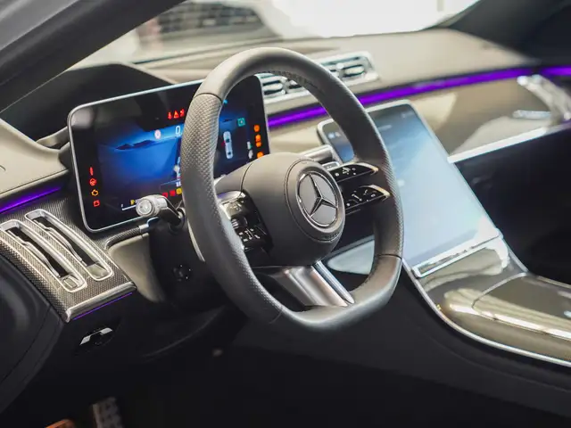 Mercedes-Benz S-Class view 17