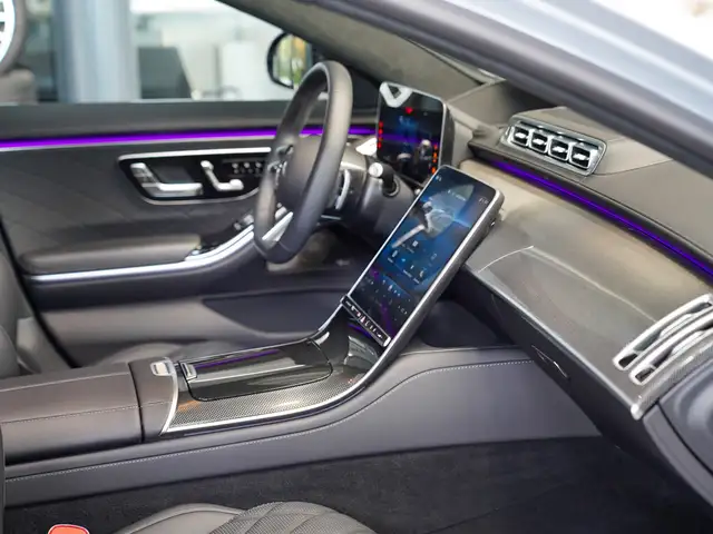 Mercedes-Benz S-Class view 11