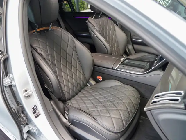 Mercedes-Benz S-Class view 9