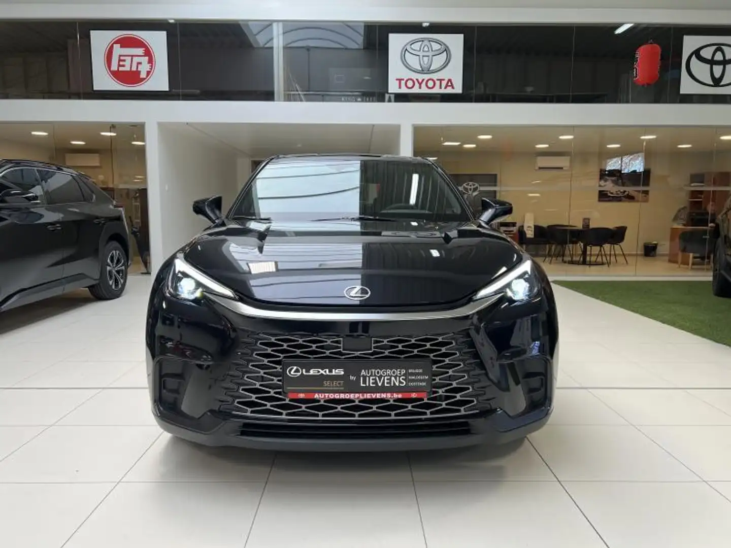Lexus LBX 1.5 HYB BASE + SAFETY & COMFORT PACK Noir - 2