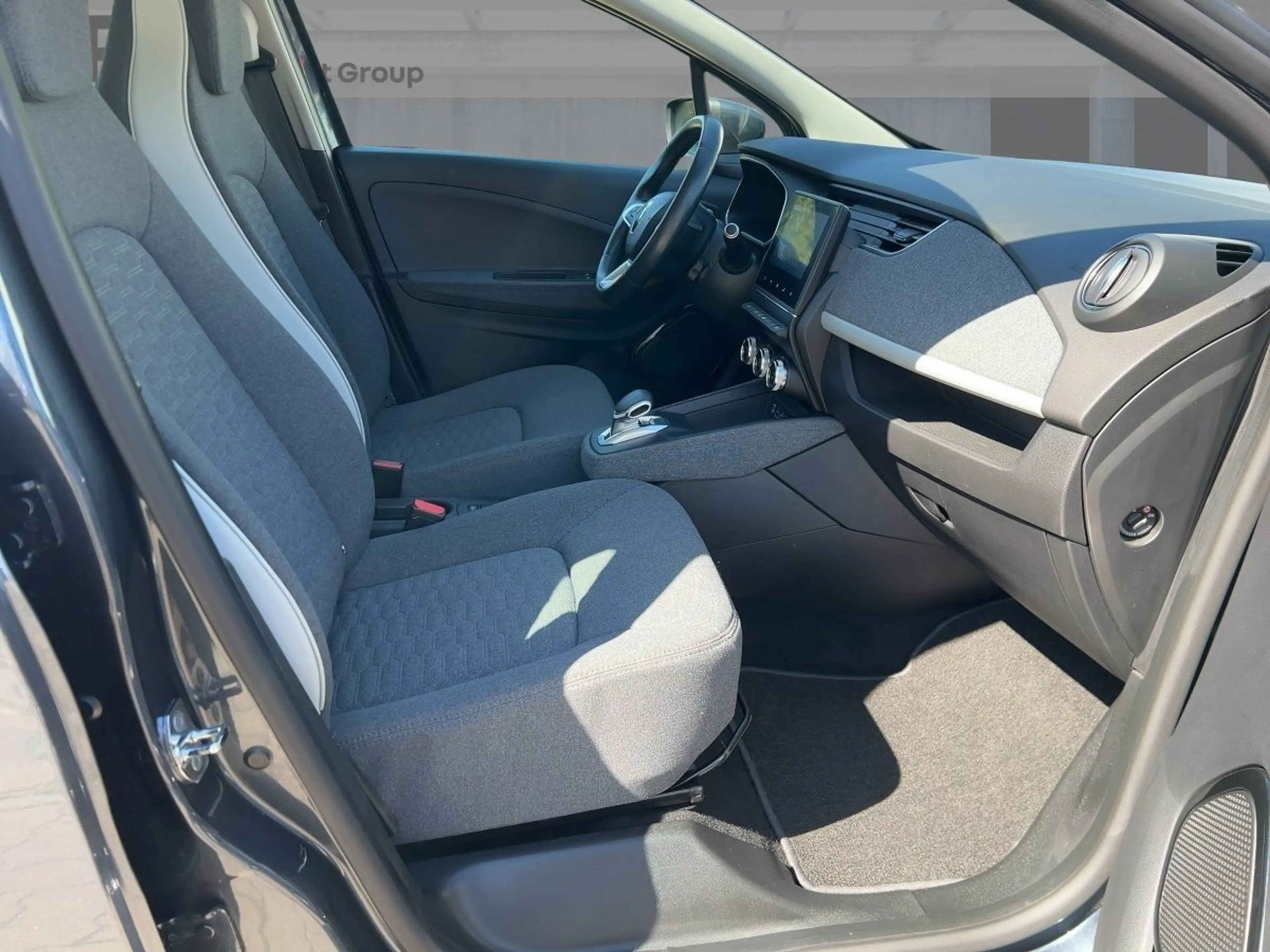 Renault ZOE R110 Z.E. 50 Experience — photo 8